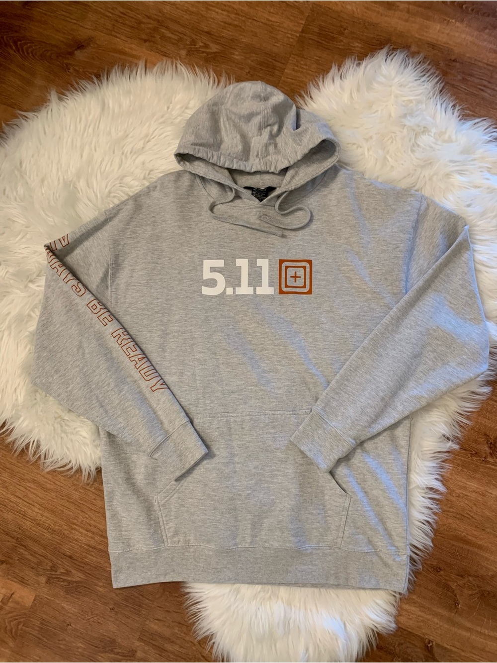 5.11 Tactical Men’s 2XL Scope Hoodie Light Grey Graphic Kangaroo Pocket - Picture 3 of 14